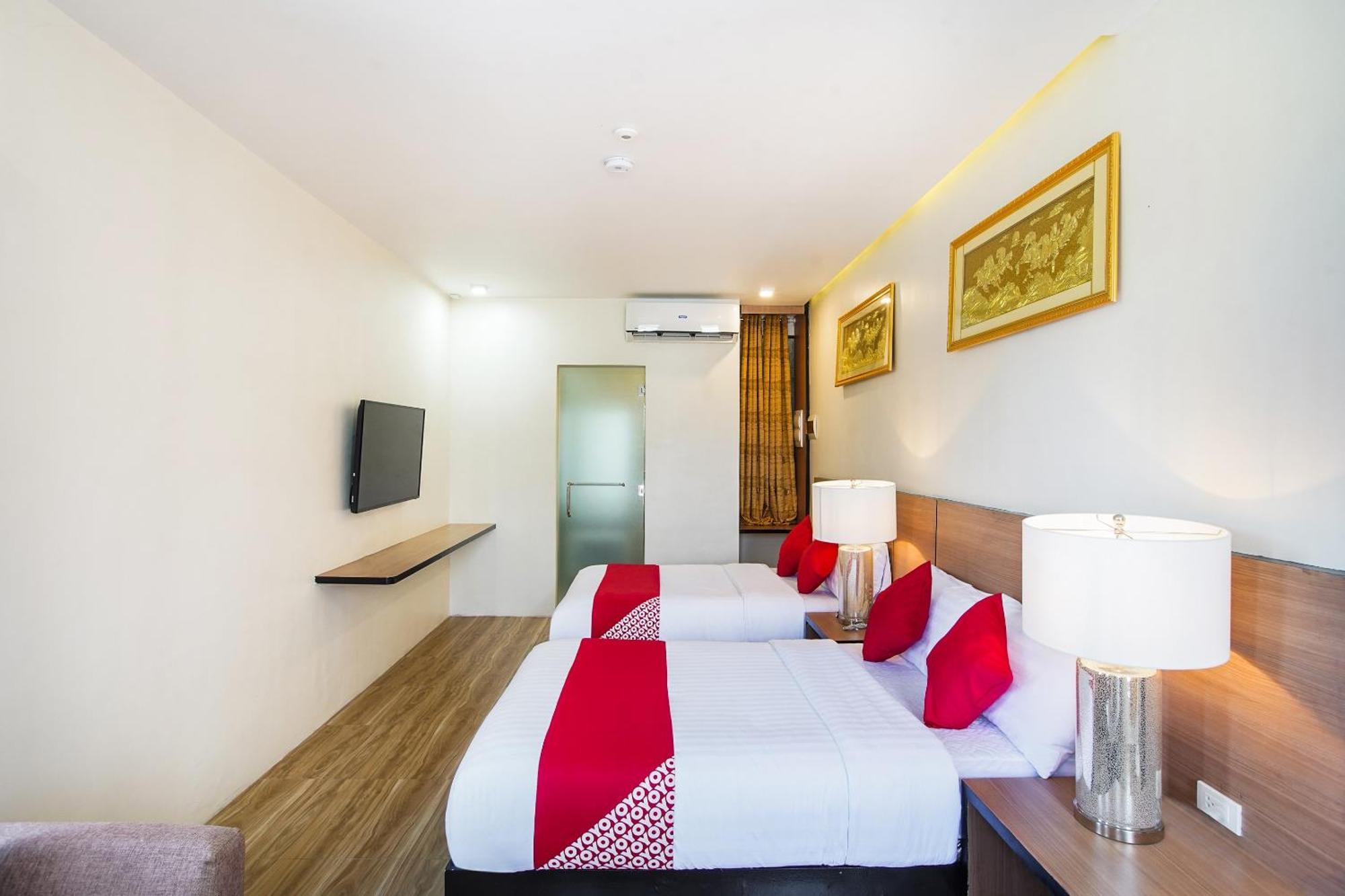 Oyo 489 Casa Mia Hotel Suites General Santos City Exterior foto